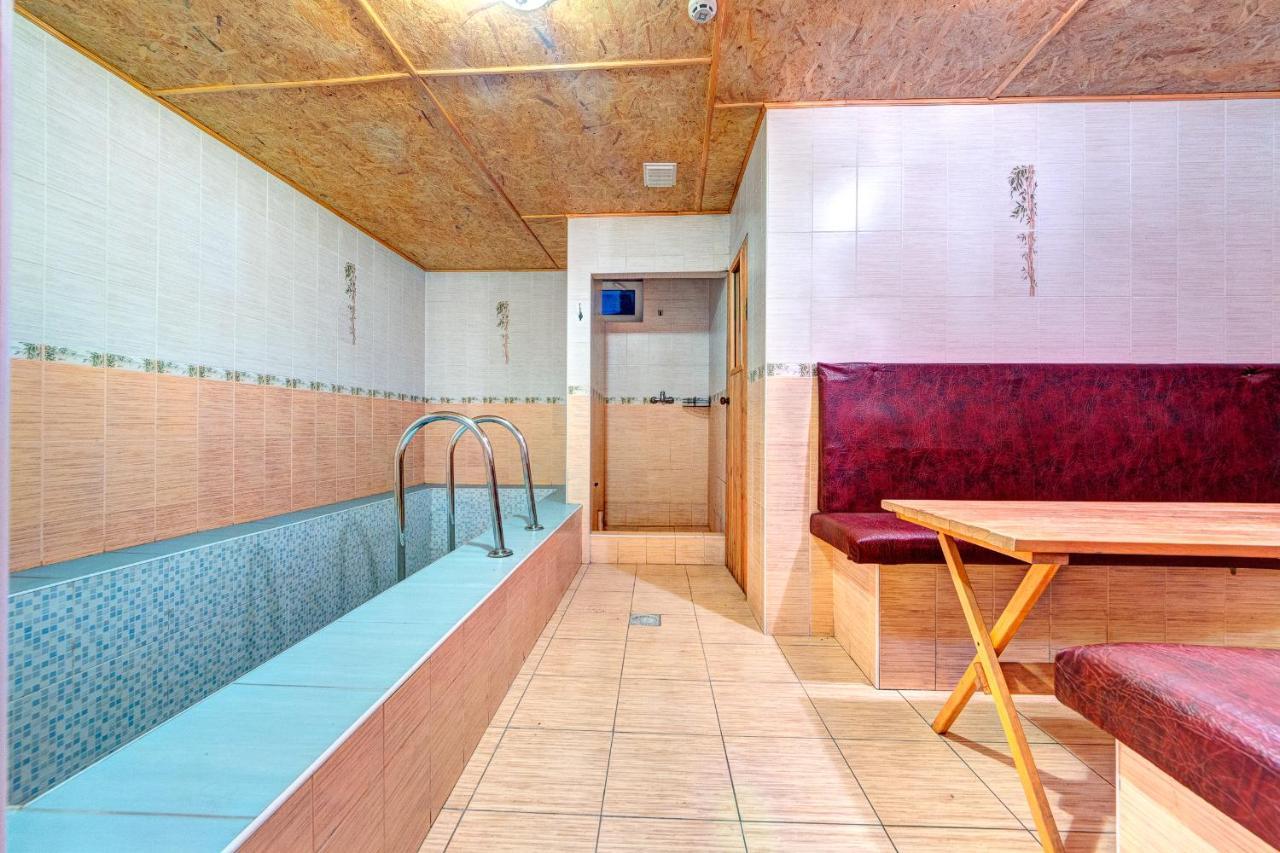 Hotel Zvezda Kiev Esterno foto