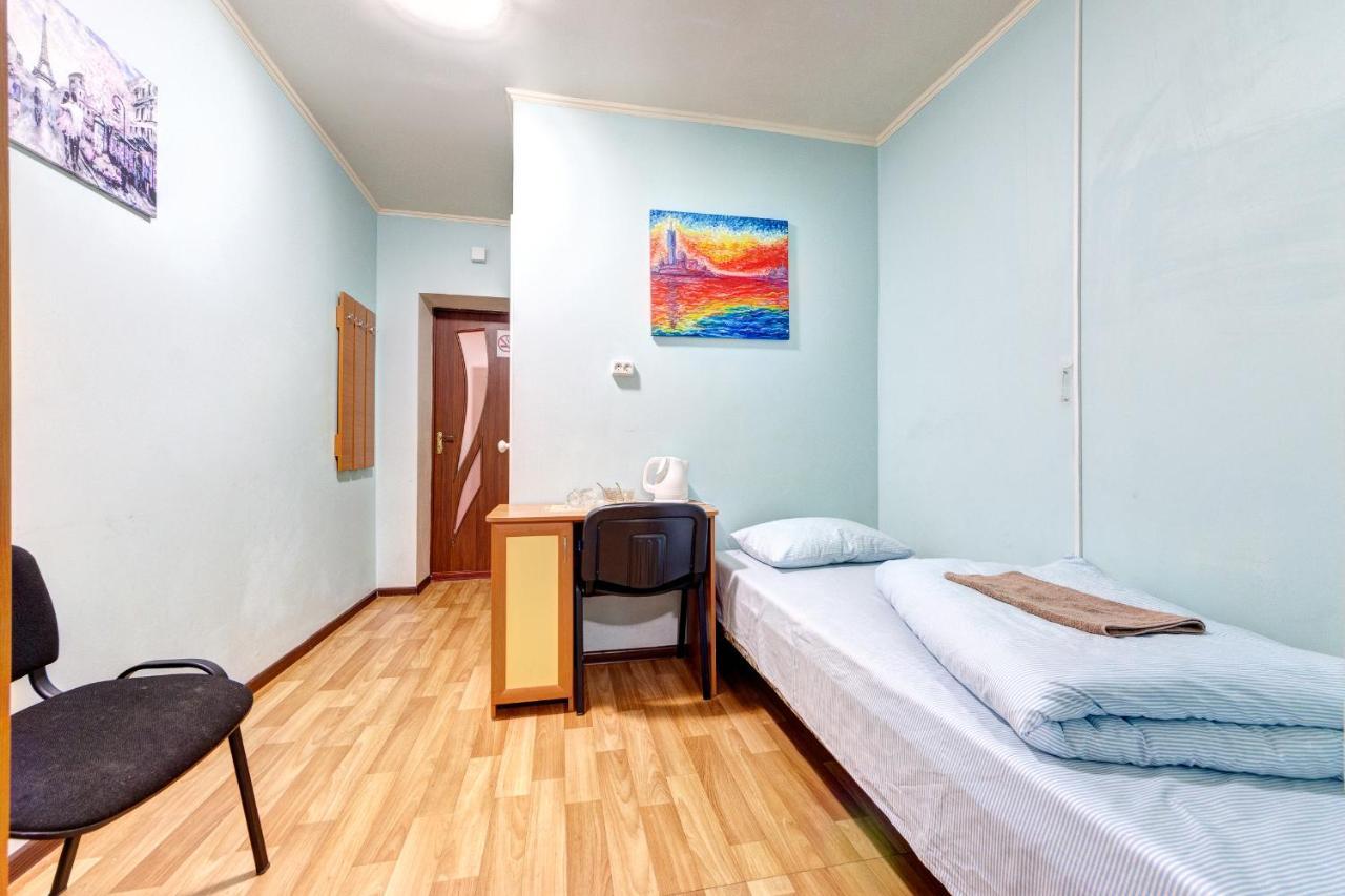 Hotel Zvezda Kiev Esterno foto